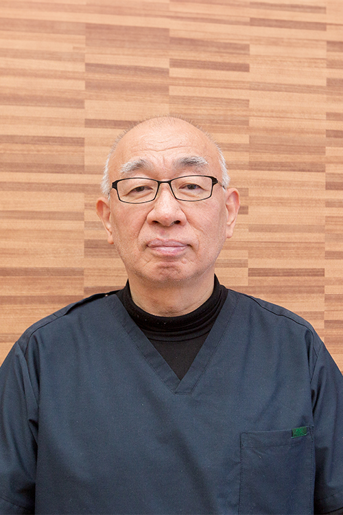 院長 江原 雄二 Yuji Ehara